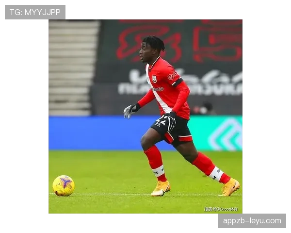 南安普顿锋线爆发，状态回暖彰显强大进攻火力