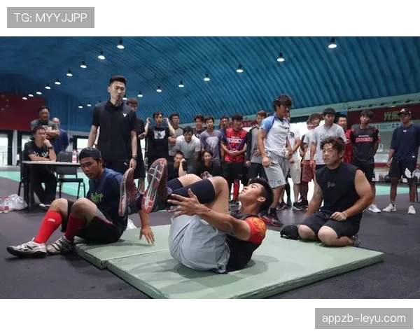 罗贝托创新体能管理模式助力运动员状态回升，引领训练新范式