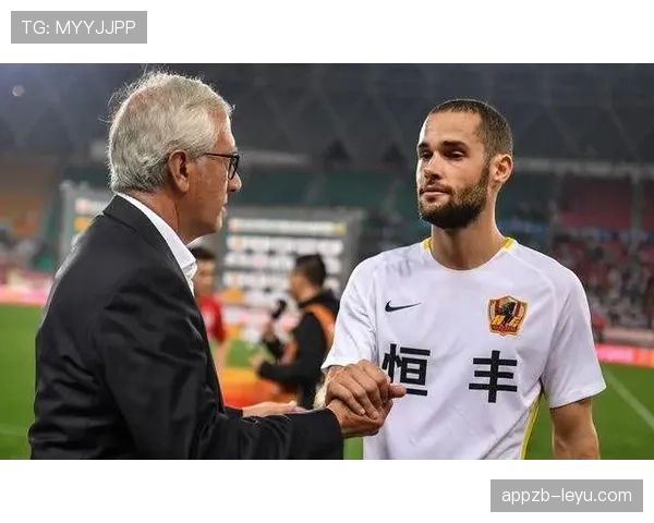 苏亚雷斯表现稳健背后：职业生涯关键转折点深度解析