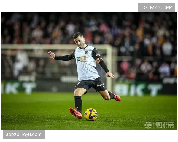 瓦伦西亚传统豪门地位下滑,球队竞争力逐步反映,对西甲格局带来变化 瓦伦西亚传统豪门地位下滑,球队竞争力逐步反映,对西甲格局带来变化